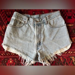Levi’s Classic Denim Shorts Light Wash